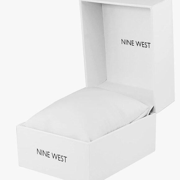 Nine West Women's Classic Silver & Black Watch NWT - Picture 4 of 13